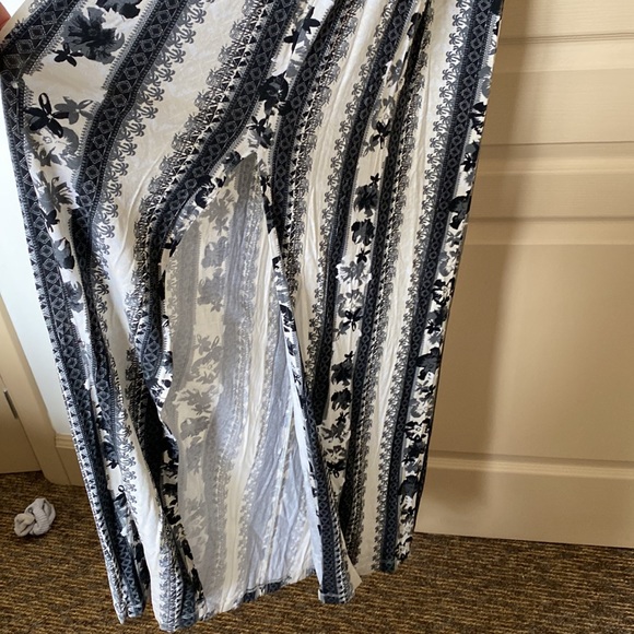 Womens maxi dress - Picture 2 of 3